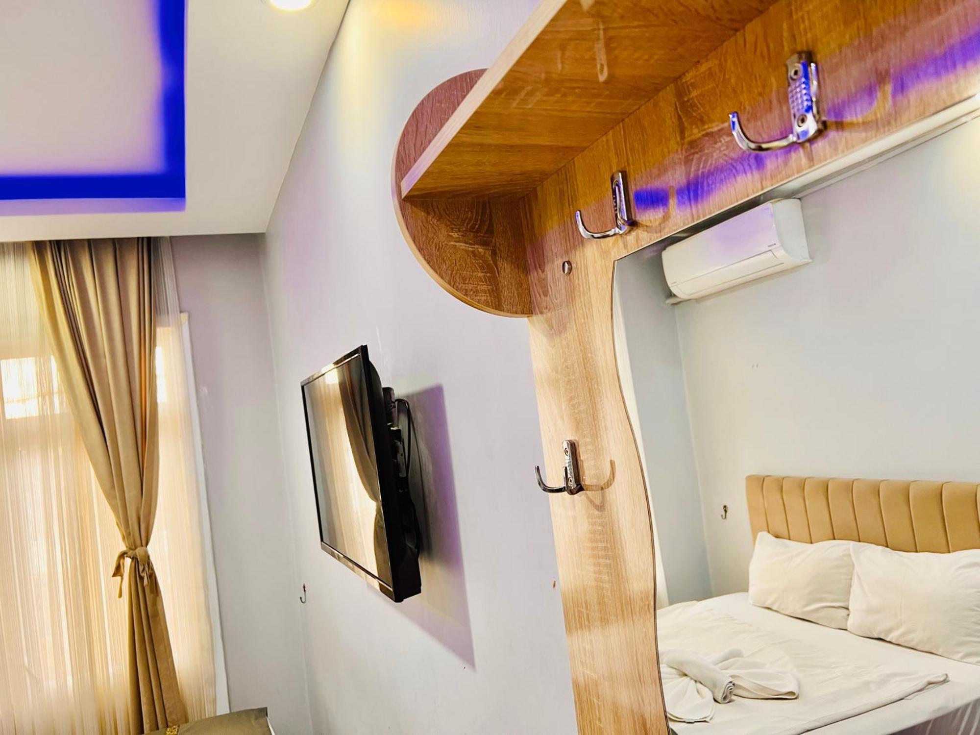 Otel Grand Sami *